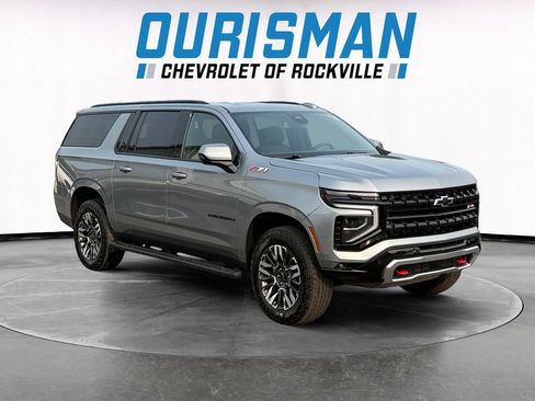 Used 2026 Chevrolet Suburban Z71 w/ Sun And Tow Package AWD/4WD image 1