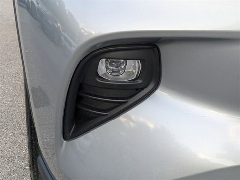 Used 2024 Toyota Highlander Platinum image 10