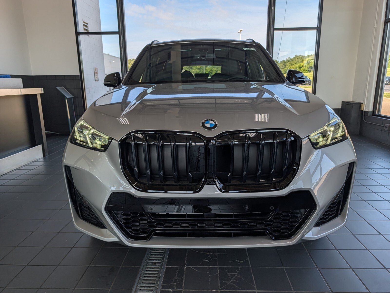 New 2027 BMW X1 xDrive28i AWD/4WD image 8