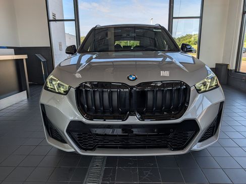 New 2027 BMW X1 xDrive28i AWD/4WD image 8