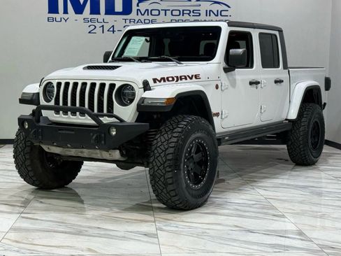 Used 2021 Jeep Gladiator Mojave image 2