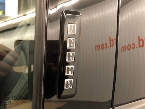 Used 2022 Ford F150 XLT w/ Equipment Group 302A High image 12