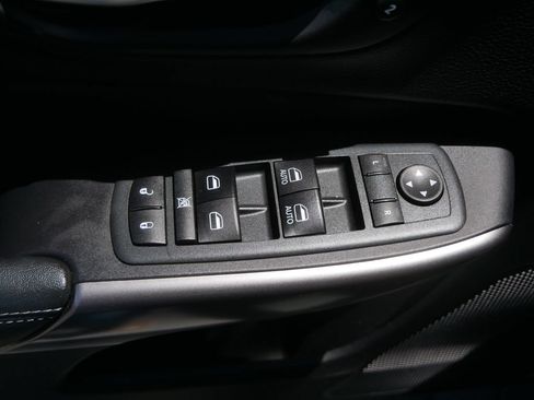 Used 2020 Jeep Cherokee Limited AWD/4WD image 14