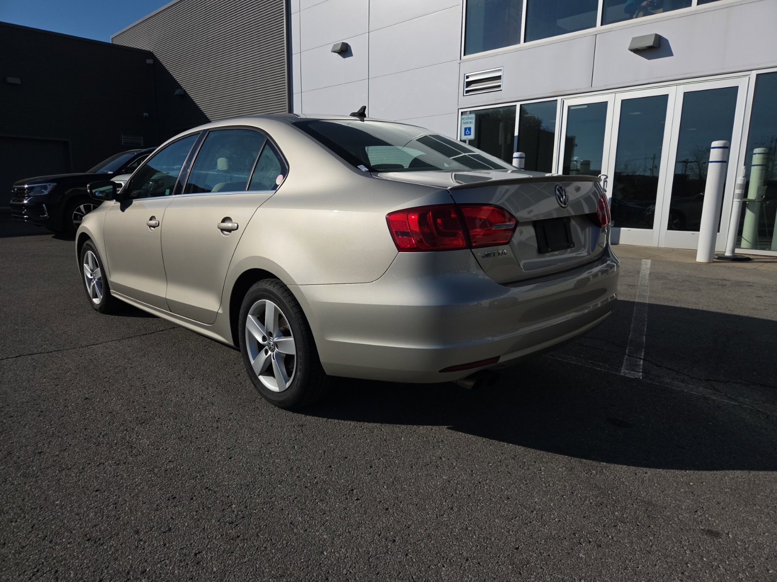 Used 2014 Volkswagen Jetta TDI FWD image 7