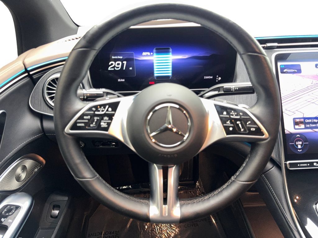 Used 2023 Mercedes-Benz EQE 500 4MATIC Sedan image 55