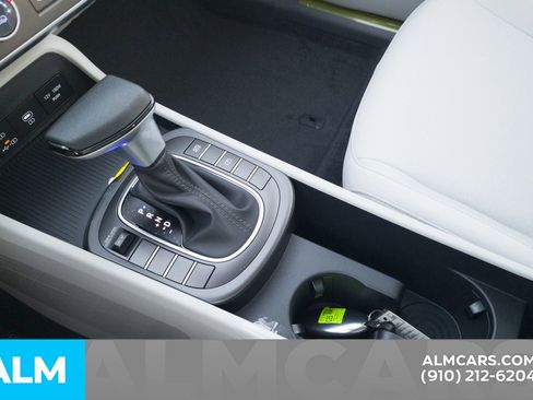 Certified 2026 Hyundai Kona SE image 22