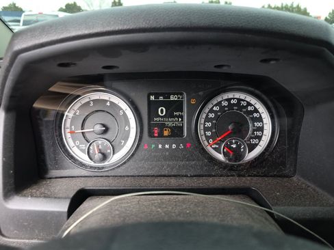 Used 2022 RAM 1500 Classic SLT image 8