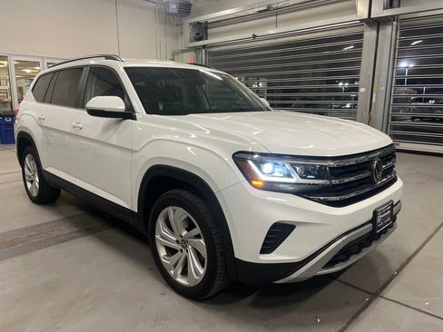 Used 2023 Volkswagen Atlas SE image 1