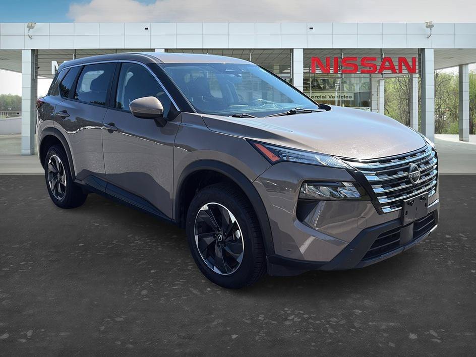 Certified 2025 Nissan Rogue SV FWD image 7