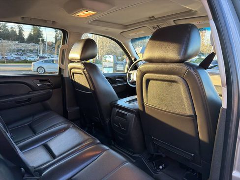 Used 2013 Chevrolet Silverado 2500 LTZ w/ LTZ Plus Package image 24