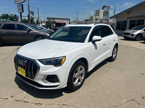 Used 2020 Audi Q3 2.0T Premium AWD/4WD image 7