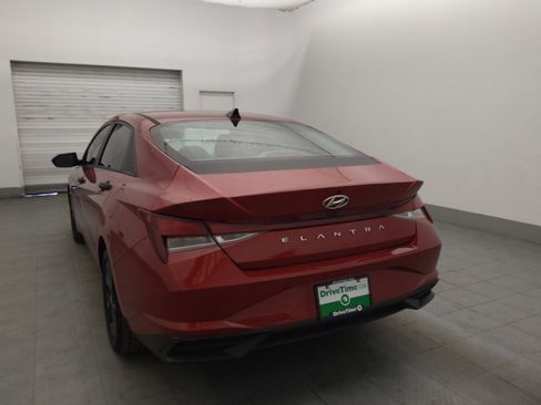 Used 2021 Hyundai Elantra SEL w/ Cargo Package FWD image 5
