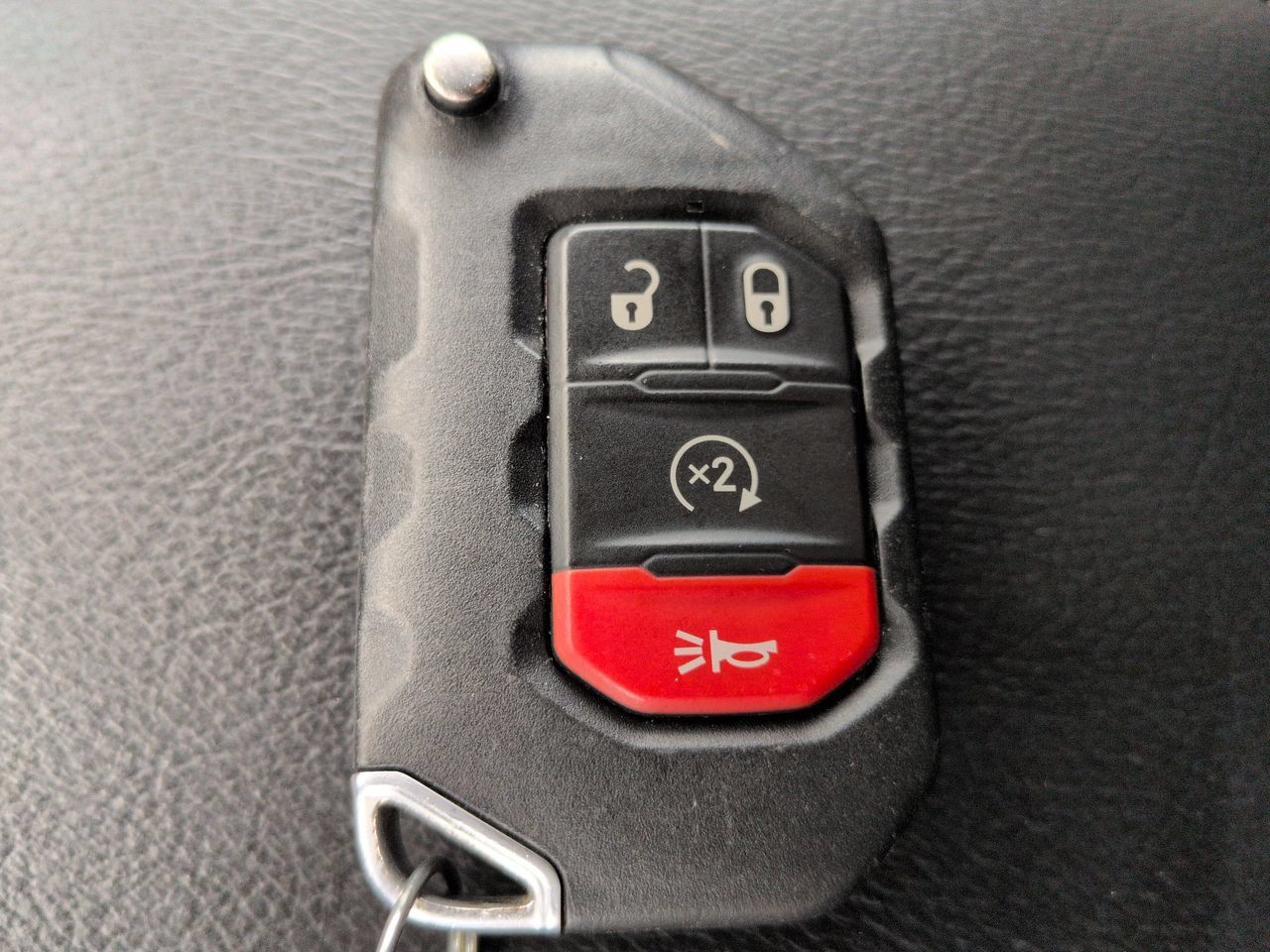 Used 2021 Jeep Wrangler Unlimited Sahara AWD/4WD image 31