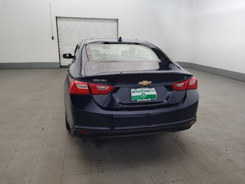 Used 2016 Chevrolet Malibu LT w/ Leather Package FWD image 6