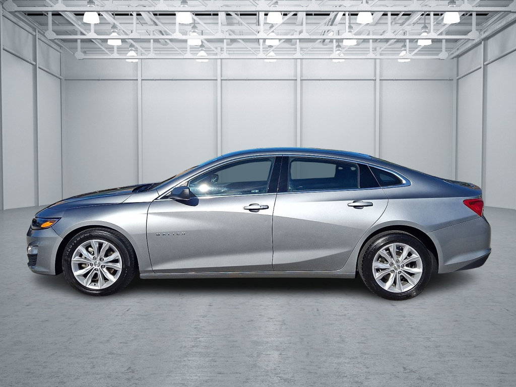 Used 2025 Chevrolet Malibu LT FWD image 2