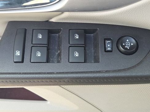 Used 2017 GMC Terrain SLT w/ Open Road Package FWD image 24
