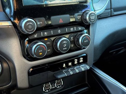 Used 2021 RAM 1500 Laramie w/ Sport Appearance Package AWD/4WD image 25