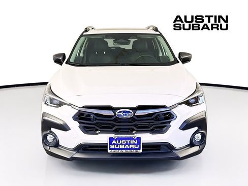 Certified 2025 Subaru Crosstrek 2.5i Limited w/ Crosstrek Mirror Package image 3