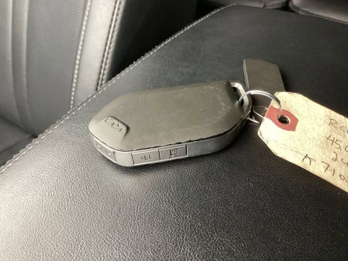 Used 2024 Kia Sorento S image 35