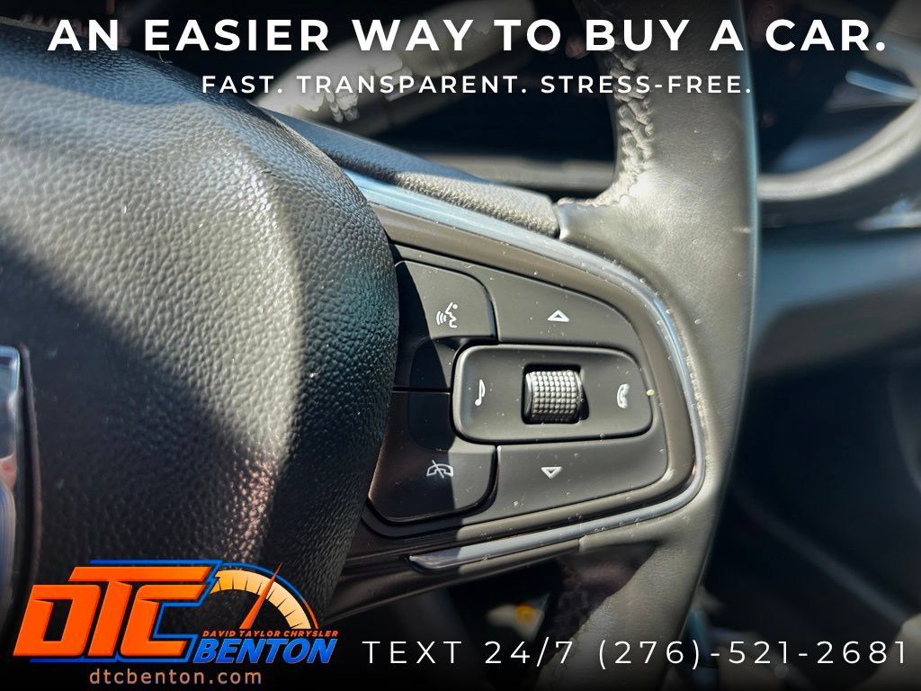Used 2024 Buick Envista Sport Touring w/ Convenience II Package FWD image 19