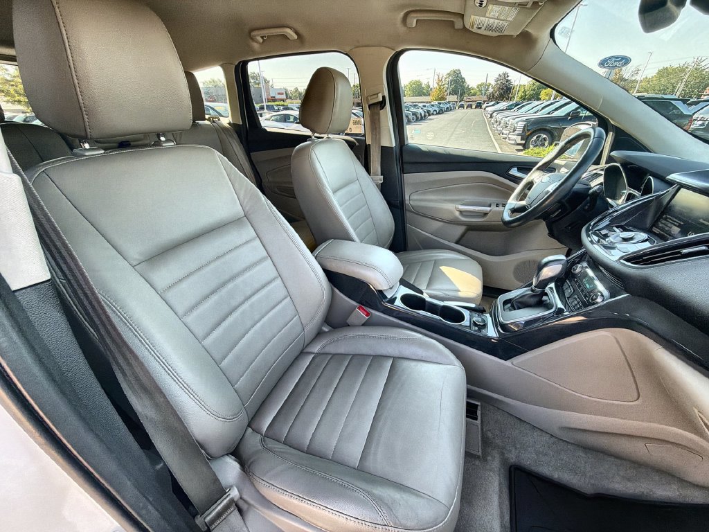 Used 2014 Ford Escape Titanium w/ Equipment Group 401A AWD/4WD image 23