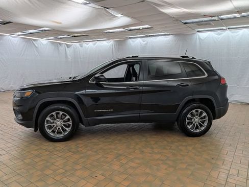 Used 2019 Jeep Cherokee Latitude Plus w/ Cold Weather Group AWD/4WD image 4