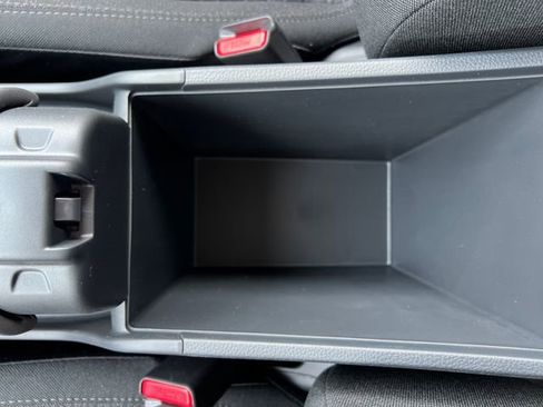 New 2026 Honda HR-V LX image 25