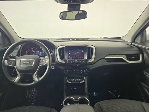 Used 2024 GMC Terrain SLE FWD image 9