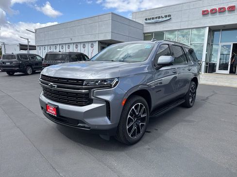 Used 2022 Chevrolet Tahoe RST w/ Luxury Package AWD/4WD image 3