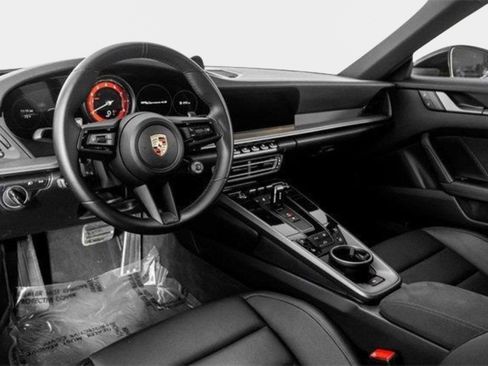 Used 2024 Porsche 911 Carrera 4S AWD/4WD image 3