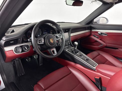 Used 2018 Porsche 911 Targa 4 GTS image 20