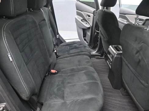 Used 2019 Nissan Murano SV image 16