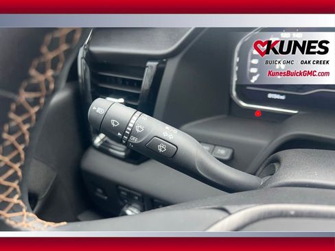 Used 2025 GMC Sierra 2500 AT4 w/ AT4 Premium Plus Package image 31