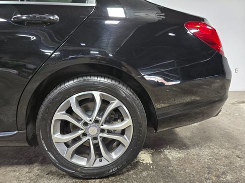 Used 2017 Mercedes-Benz C 300 4MATIC Sedan image 59