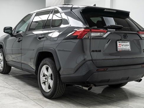 Used 2021 Toyota RAV4 XLE image 7