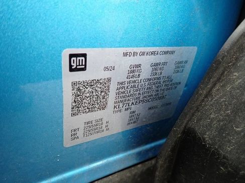 Used 2025 Chevrolet Trax ACTIV w/ Sunroof Package FWD image 14