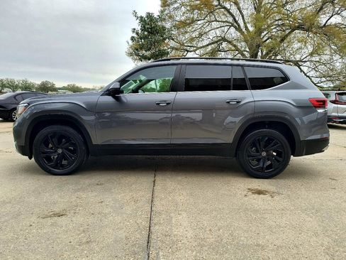 Used 2022 Volkswagen Atlas SE image 3