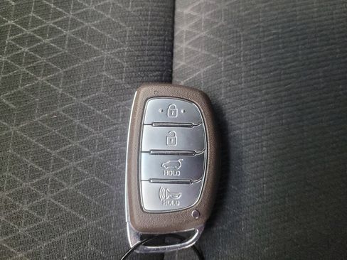 Used 2018 Hyundai Tucson Value AWD/4WD image 32
