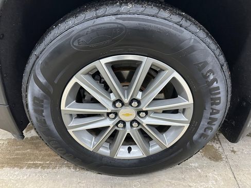 Certified 2023 Chevrolet Traverse LT w/ LPO, Floor Liner Package image 40