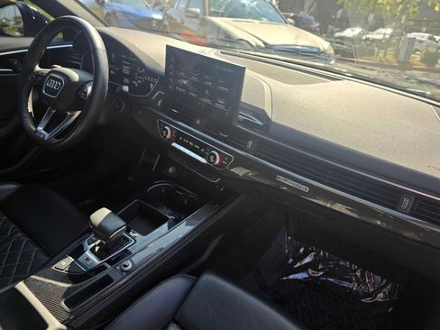 Used 2022 Audi S4 Premium Plus w/ Premium Plus Package AWD/4WD image 11