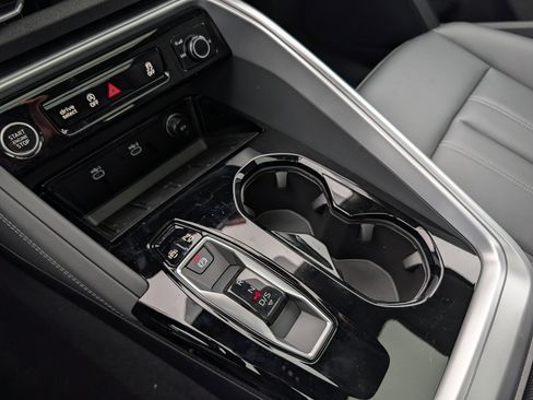 New 2025 Audi Q5 Premium Plus image 10