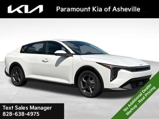 New 2026 Kia K4 FWD video 1