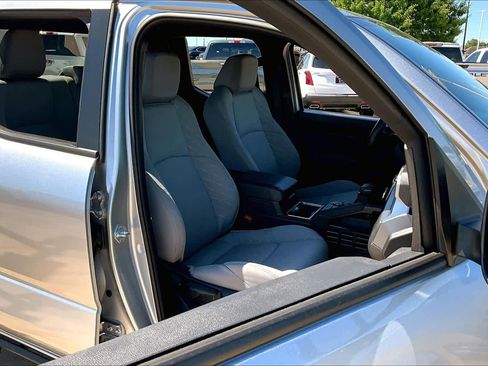 Certified 2026 Toyota Tacoma SR5 image 9