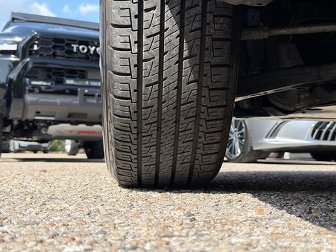 Used 2019 Toyota RAV4 XLE w/ Convenience Package image 41