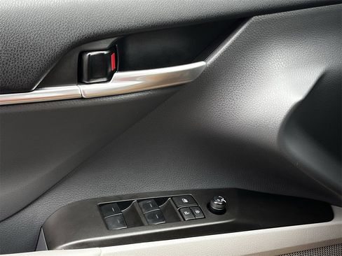 Used 2024 Toyota Camry LE image 21