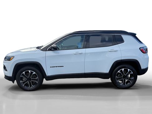 Used 2023 Jeep Compass Limited image 2