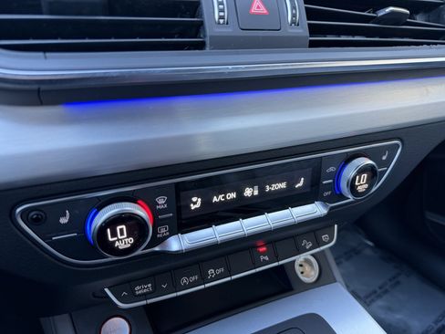 Used 2018 Audi SQ5 Prestige image 15