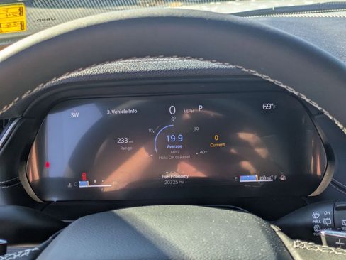 Certified 2024 Jeep Grand Cherokee L Limited image 18