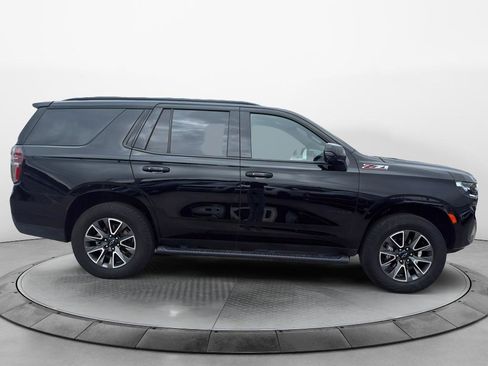 Used 2024 Chevrolet Tahoe Z71 w/ Luxury Package AWD/4WD image 2