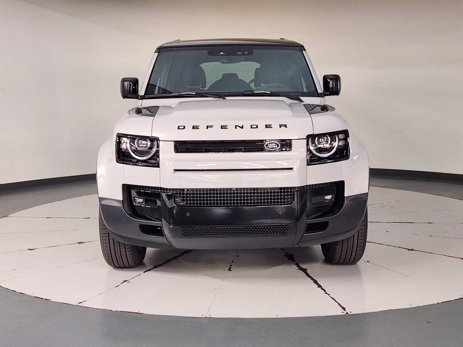 New 2026 Land Rover Defender 110 S AWD/4WD image 9